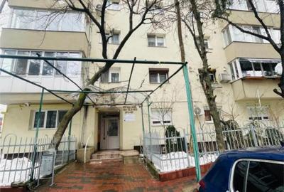 Apartament cu 2 camere semidecomandat în Vitan