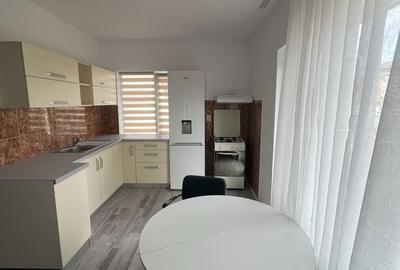Apartament cu 2 camere decomandat în Iris