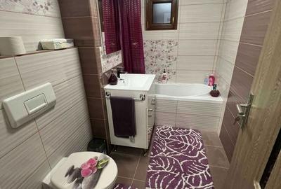 Apartament cu 3 camere decomandat în Fratelia - 7