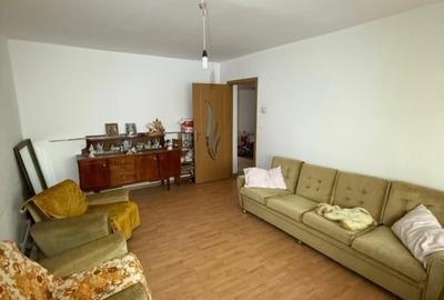 Apartament cu 4 camere decomandat în Păcurari - 2