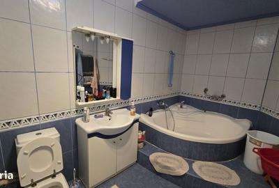 Casă cu 5 camere cu Teren 1000 Mp în Vânători - 17