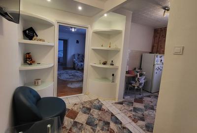 Apartament cu 2 camere semidecomandat în Cornișa - 1