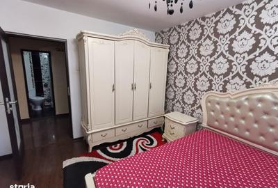 Apartament cu 3 camere în Podu Roș - 1