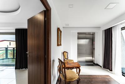 Casă individuală cu 7 camere cu Canalizare în Colentina - 15