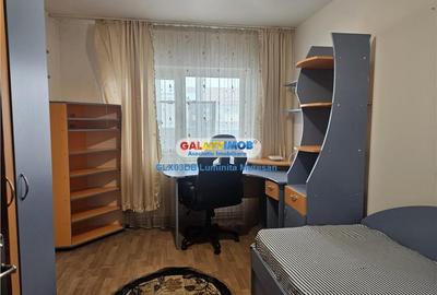 Apartament cu 4 camere decomandat, mobilat în Micro 3 - 15
