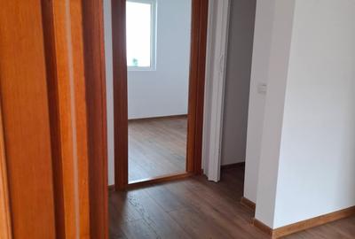 Apartament cu 3 camere decomandat în Tomis III - 4