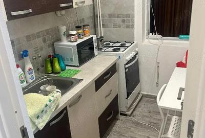 Garsonieră decomandată în Republicii