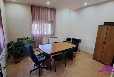 Casa zona Decebal - 2