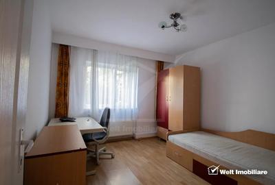 Apartament cu 3 camere decomandat, mobilat în Zorilor