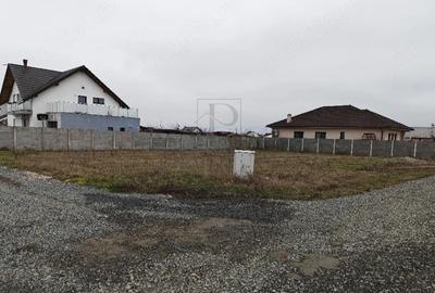 Teren intravilan de 718 mp, în Moșnița Veche