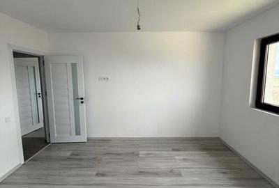 Casă cu 4 camere cu Teren 137 Mp în Sânpetru - 4