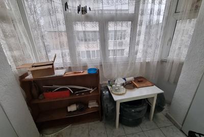 Apartament cu 3 camere decomandat în Mioriței - 11