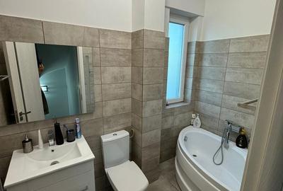 Casă cu 4 camere cu Teren 100 Mp în Central - 10