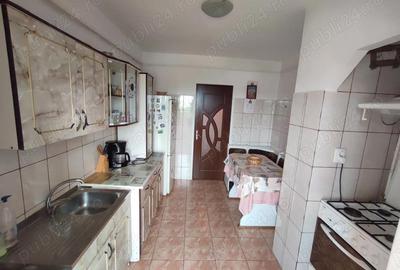 Apartament cu 2 camere decomandat în Radu Negru - 4