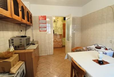 Zona Nord - 22 Decembrie - apartament 3 camere decomandate - 72.000 EURO - 8