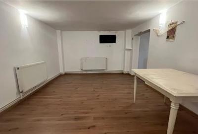 Delfinariu , spatiu comercial, 146 mp, intrare din strada. - 2