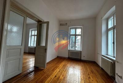 Casă individuală cu 8 camere cu Teren 117 Mp în Ultracentral - 3