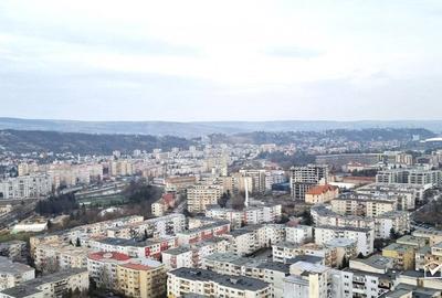 Apartament tip studio, cu priveliste asupra orasului