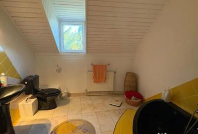 Casă cu 5 camere cu Teren 1500 Mp în Central - 1