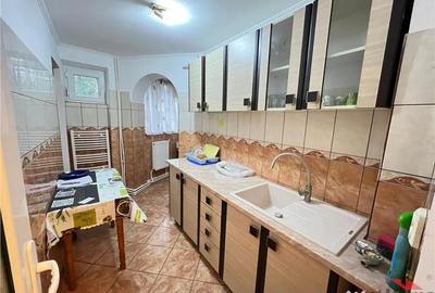 Apartament cu 2 camere decomandat în Brăilei - 1
