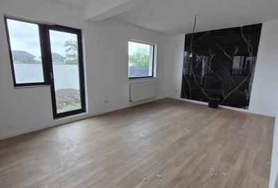 Casă individuală cu 5 camere cu Canalizare în Bragadiru