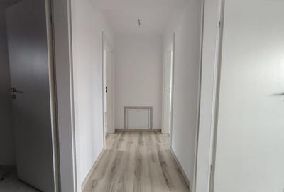 Casă cu 4 camere cu Teren 180 Mp în Micești - 5
