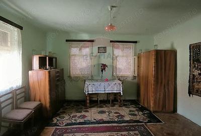 Casă cu 2 camere cu Teren 775 Mp în Păucea - 8