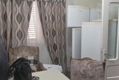 Casă cu 3 camere cu Teren 2400 Mp în Central - 4