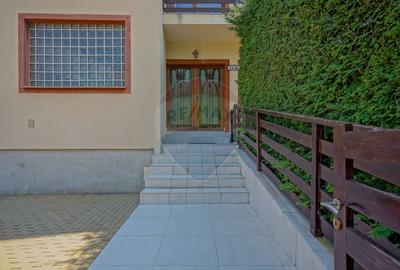 Casa / Vila -Spatiu Generos pentru Locuinta, Birouri sau Educationale - 5