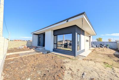 Casă individuală cu 4 camere cu Teren 440 Mp în Tunari