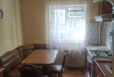 Apartament 3 camere de inchiriat - 1
