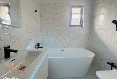 Casă cu 3 camere cu Canalizare în Clinceni - 2