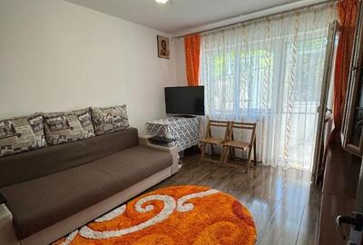 Vand apartament cu 3 camere et 1 - 2