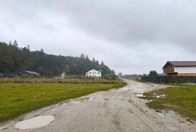 Teren de 2000 mp, în Cristian