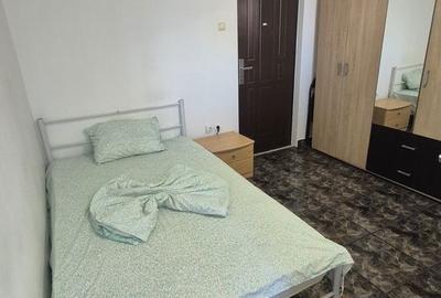 Garsonieră decomandată în Titan