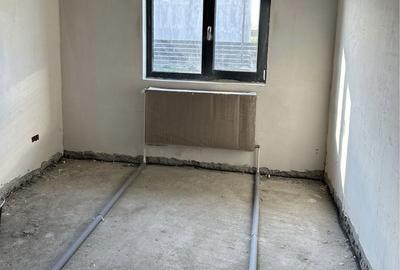 Casă cu 4 camere cu Teren 350 Mp în 1 Decembrie - 7
