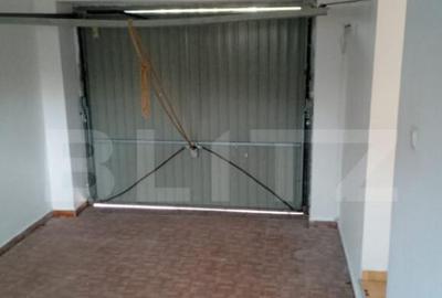 Casă cu 4 camere cu Teren 350 Mp în Central - 1