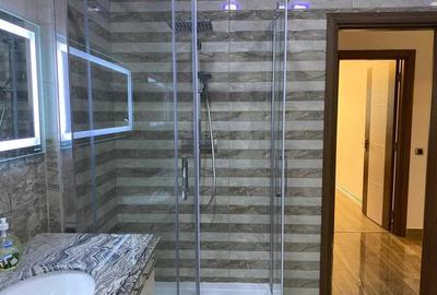 Apartament cu 2 camere decomandat, mobilat în Tractorul - 7