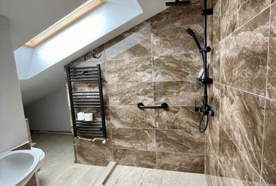 Apartament cu 4 camere decomandat în Central - 2