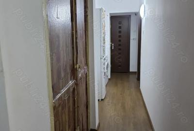 Vand apartament 3 camere Vand apartament 3 camere - 1