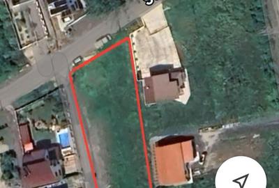 Teren de 700 mp, în Vulcan