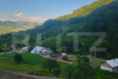 Teren de 14010 mp, în Central - 8