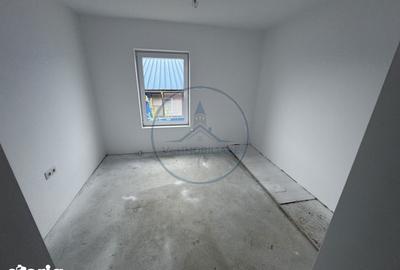 Casă cu 5 camere cu Teren 1500 Mp în Industrială - 13