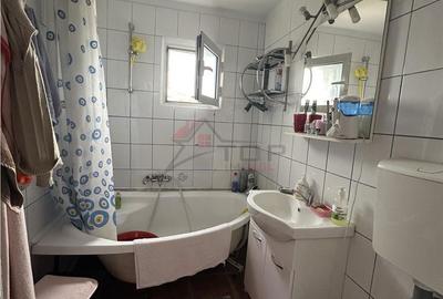 Apartament cu 3 camere decomandat în Frumoasa - 7