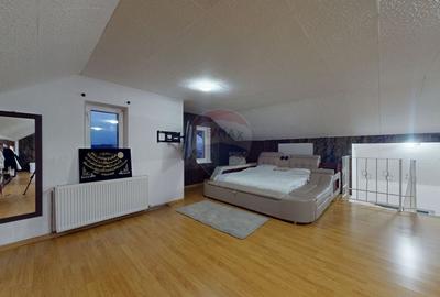 Casă cu 6 camere cu Teren 1075 Mp în Cristian - 16