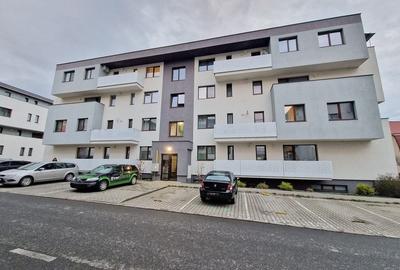 Apartament 3 camere 74 mp , parcare Floresti str Sub Cetate - 1