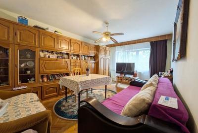 Apartament cu 3 camere decomandat în Iosia