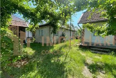 Casă cu Teren 2430 Mp în Satulung - 1