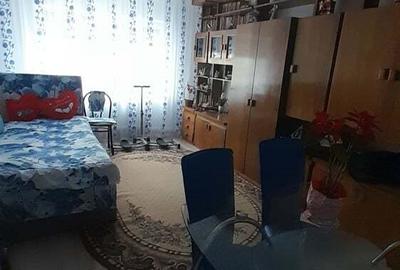 Apartament cu 3 camere în Petros