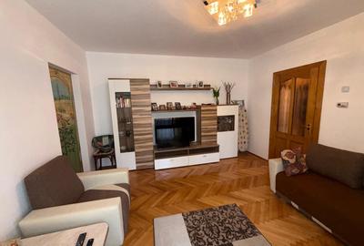 Apartament cu 2 camere semidecomandat în Împăratul Traian